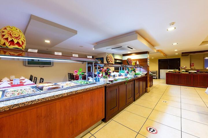 Pool Hotel