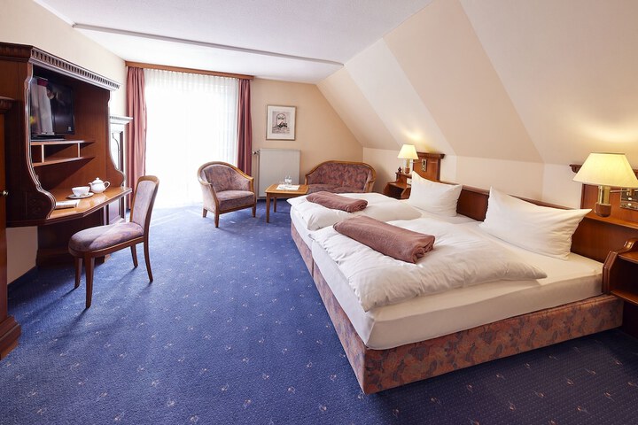Room 21 of 77