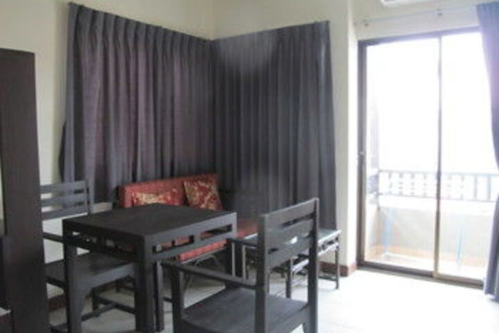 Room 18 of 21