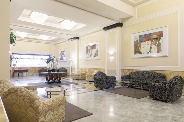 Guest Lobby