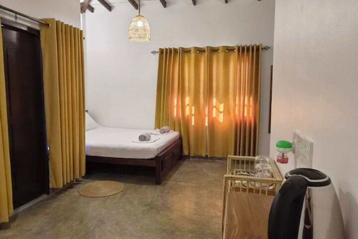Room 16 of 72