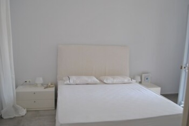 Room 9 of 45