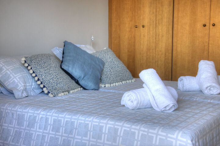 Room 2 of 28