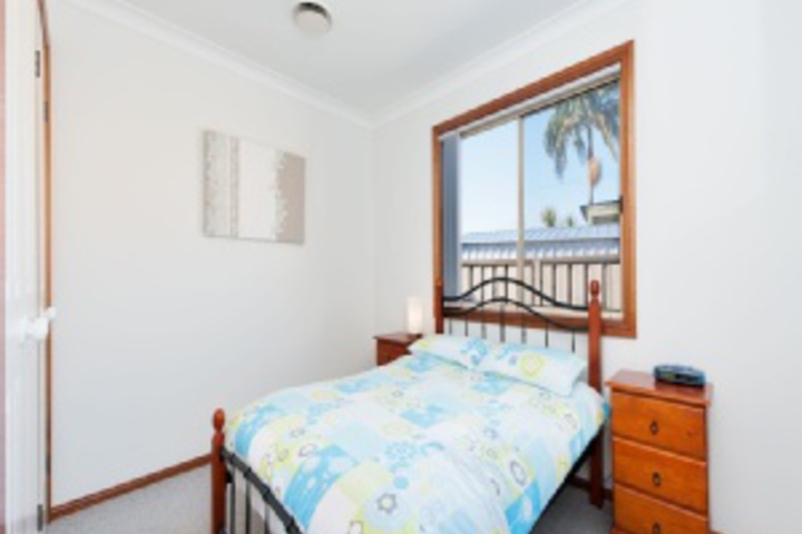 Room 33 of 180