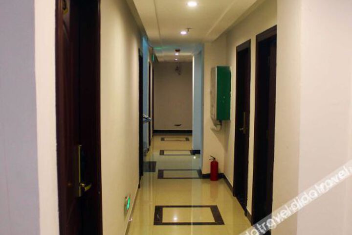 Hotel Interior 7 of 25