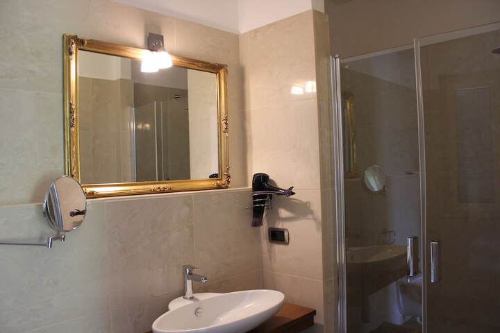 Room 14 of 47