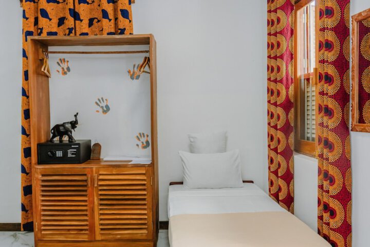 Room 59 of 91