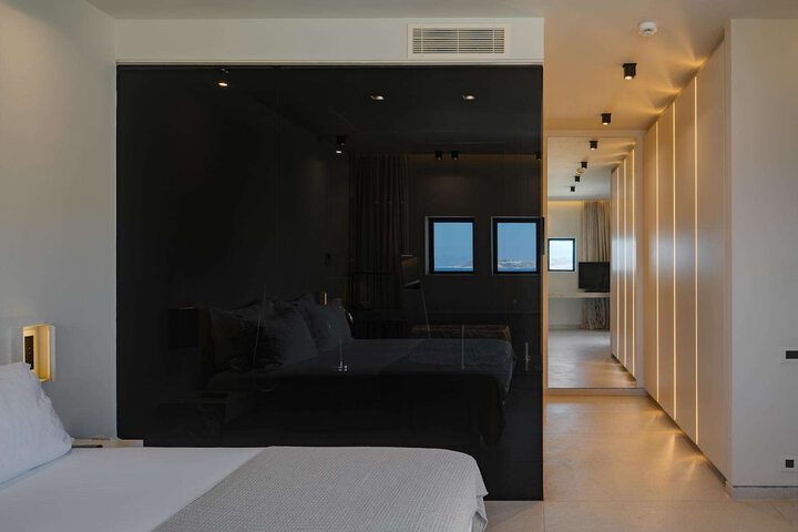 Room 71 of 214