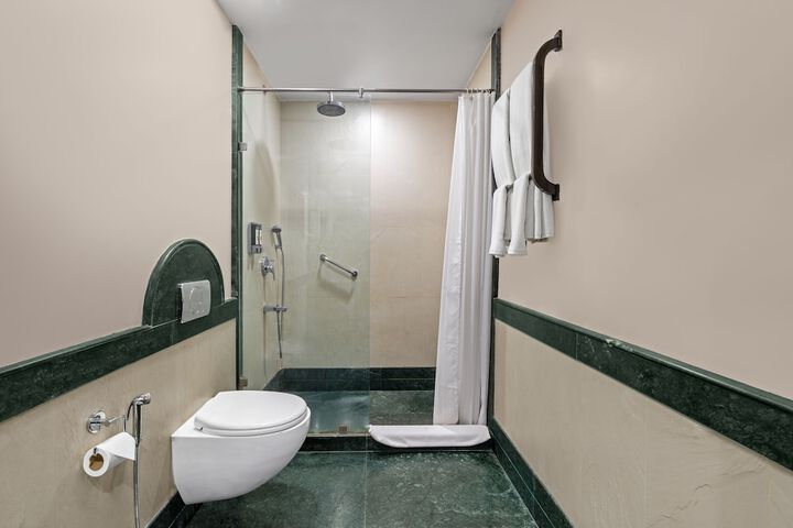 Clean Restrooms