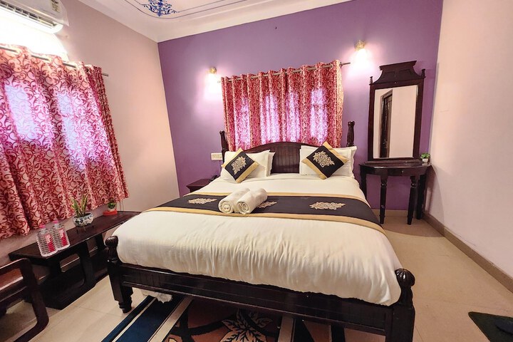 Room 15 of 23