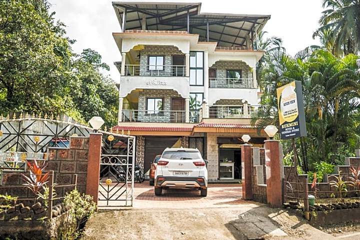 Dhanashree Riverview Hotel Goa