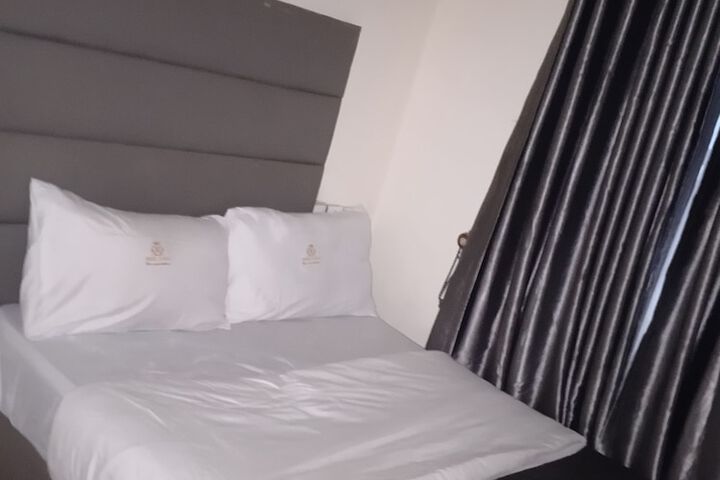 Room 16 of 41