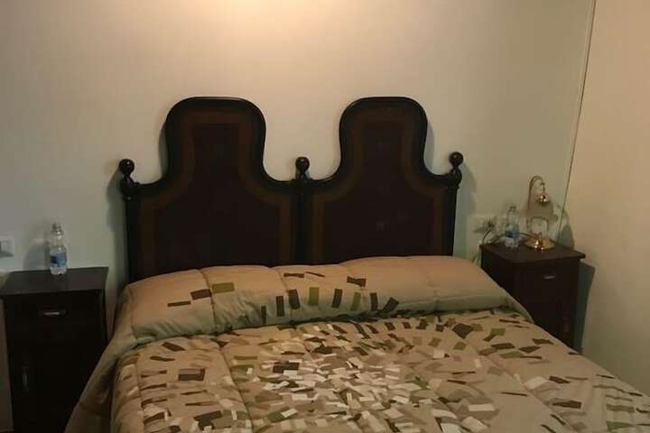 Room 2 of 11