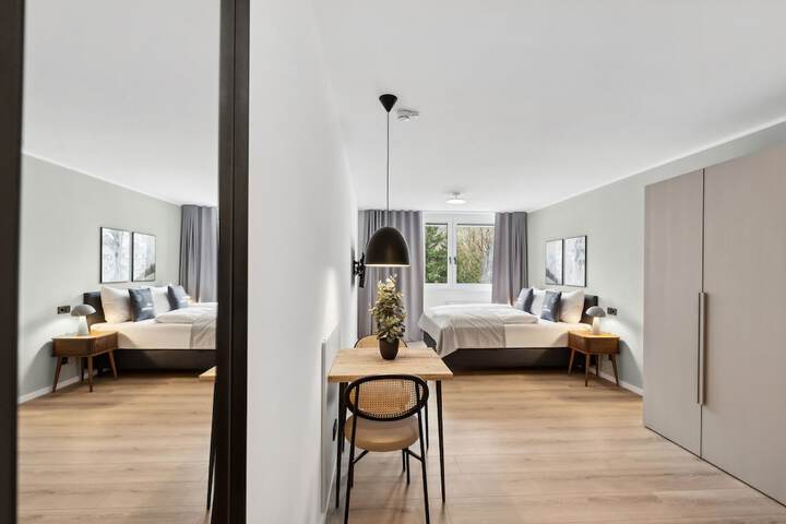 Room 6 of 62