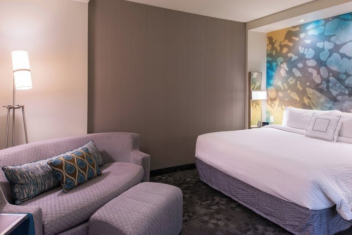 Room 12 of 42