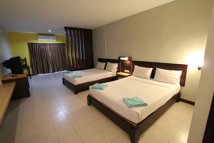 Room 9 of 49