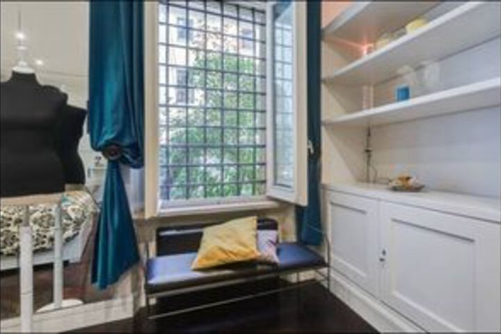 Room 43 of 71