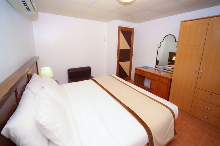 Room 7 of 81