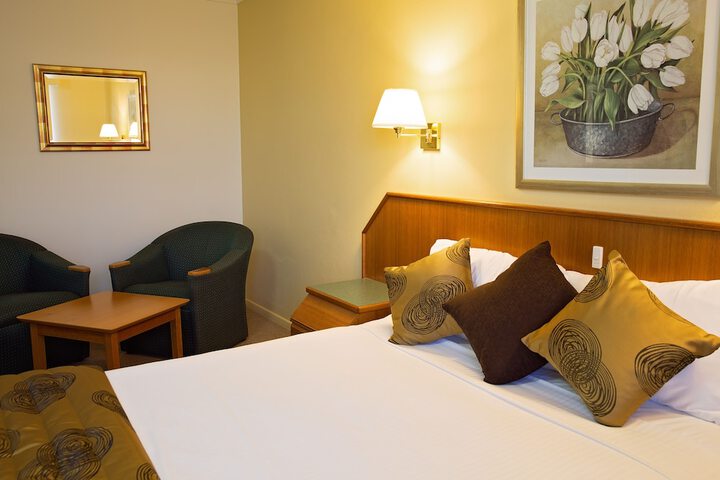 Room 10 of 74