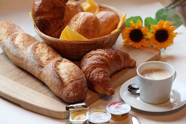 Breakfast/Coffee Service 28 of 37