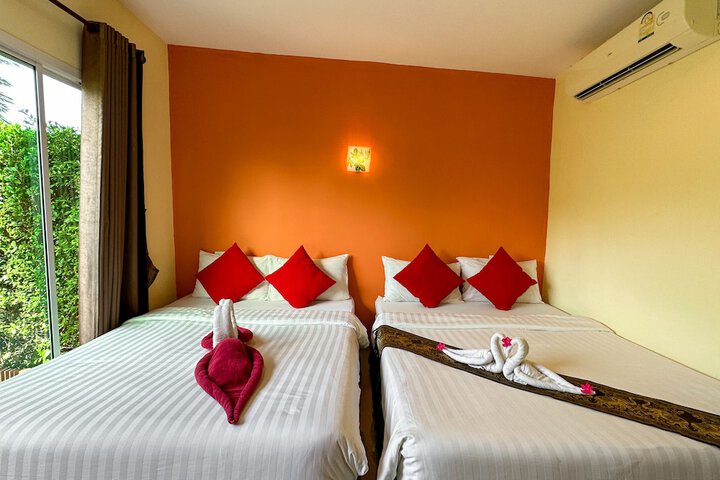 Room 2 of 38