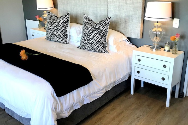 Room 17 of 40