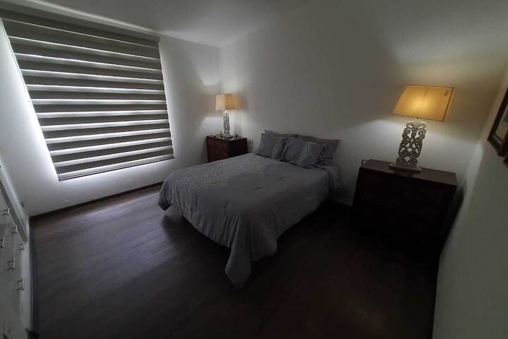 Room 2 of 16