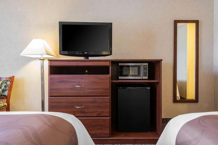 Room 8 of 27