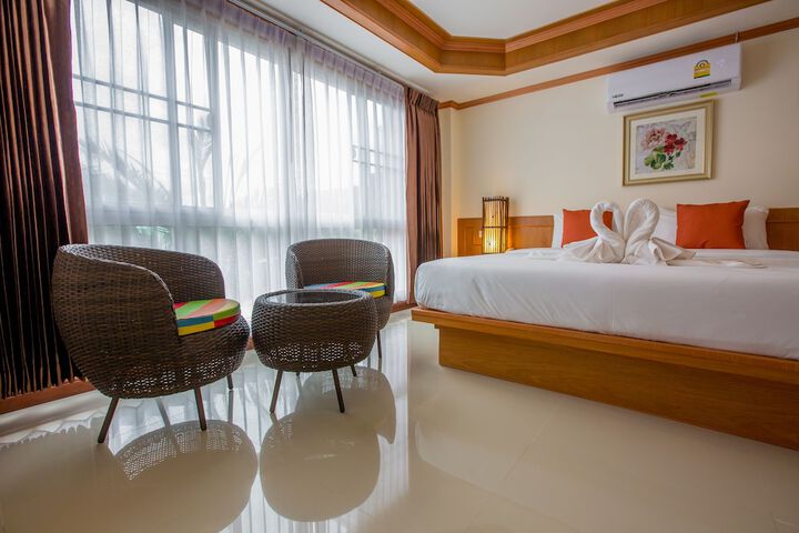 Room 8 of 35