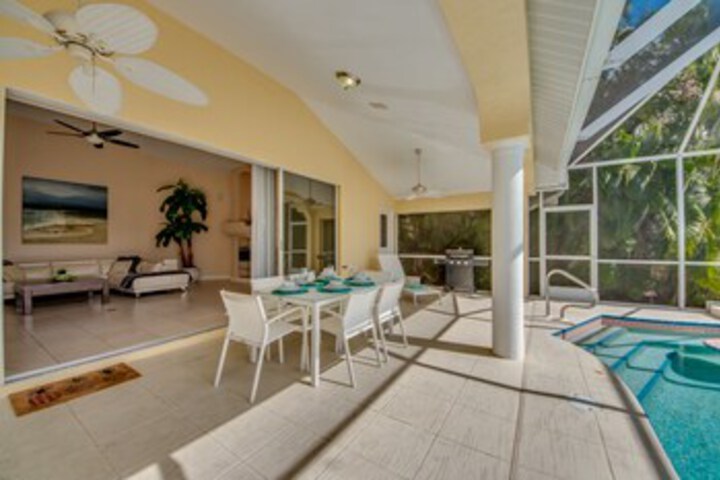 Terrace/Patio 33 of 34