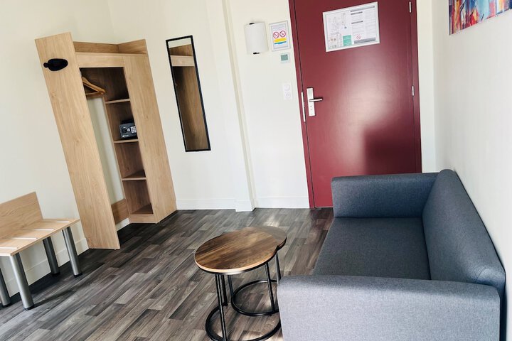 Room 21 of 51