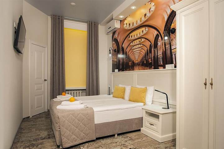 Room 28 of 56