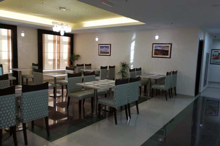 Dining 39 of 62
