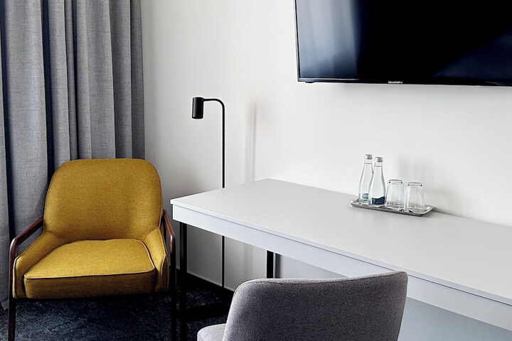 Room 49 of 108
