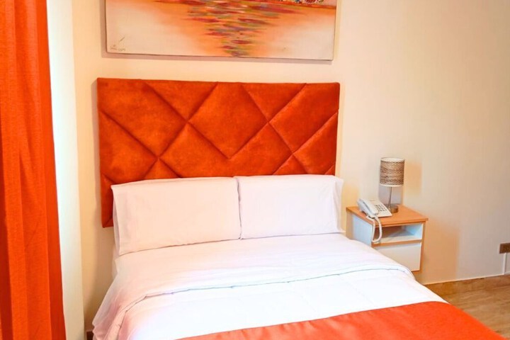 Room 59 of 284
