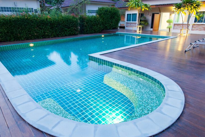 Pool 19 of 43