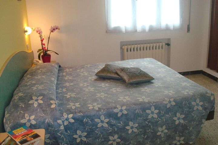 Room 11 of 56