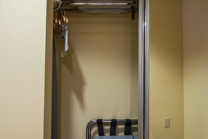 Room 6 of 88