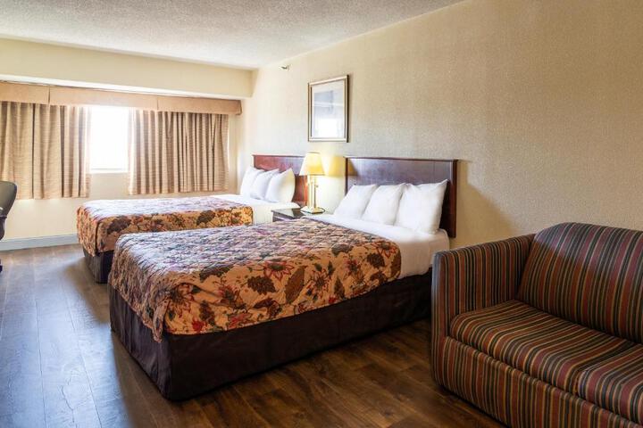 Deluxe Double Room (8 of 9)
