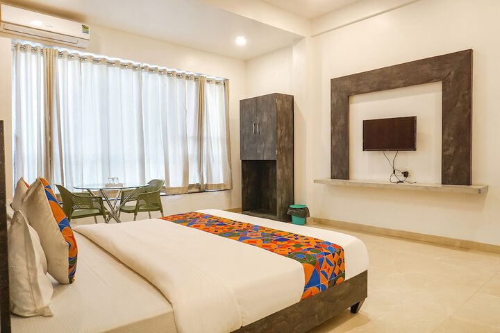 Room 19 of 25