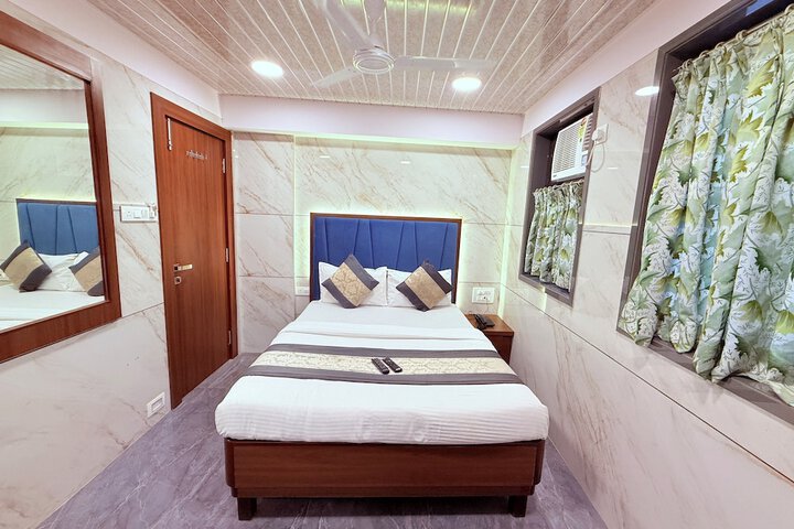 Room 26 of 45