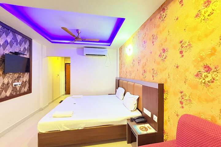 Room 5 of 30