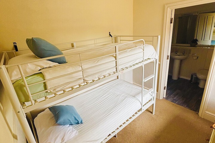 Room 21 of 46