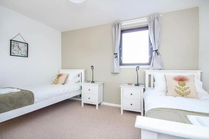 Room 3 of 13
