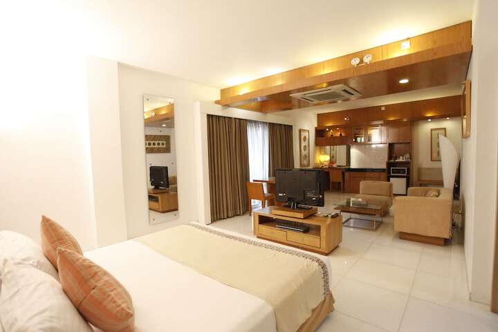 Room 5 of 49