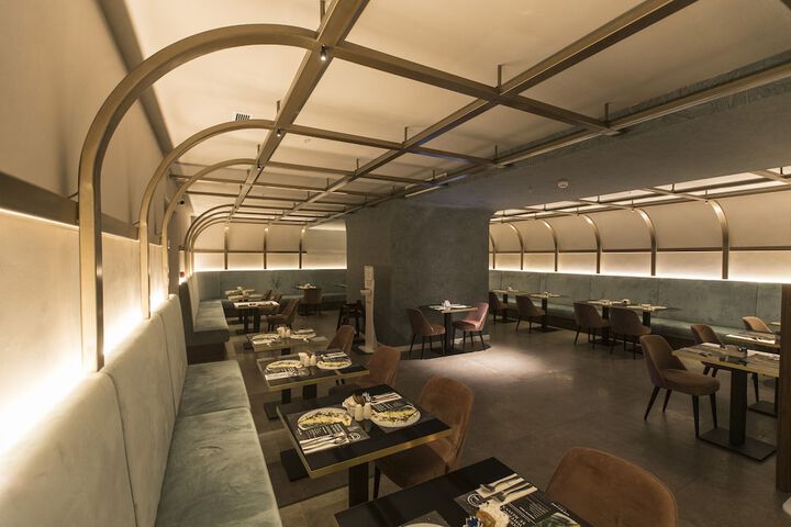 Dining 103 of 146