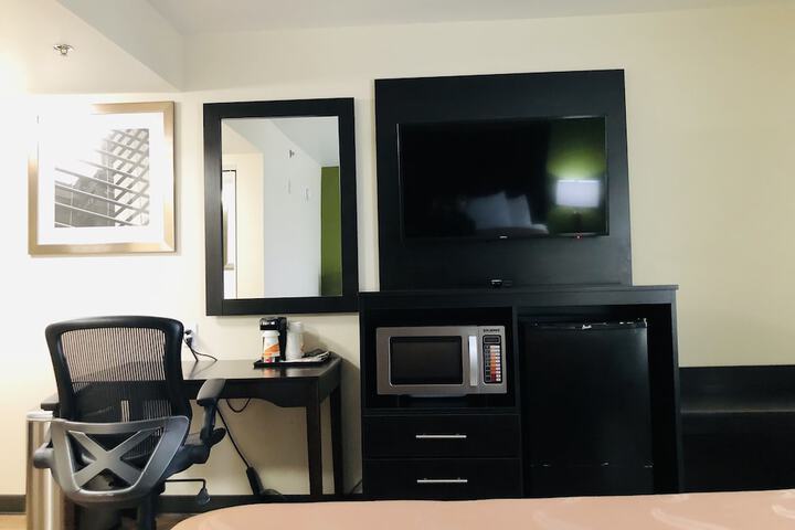 Room 12 of 72