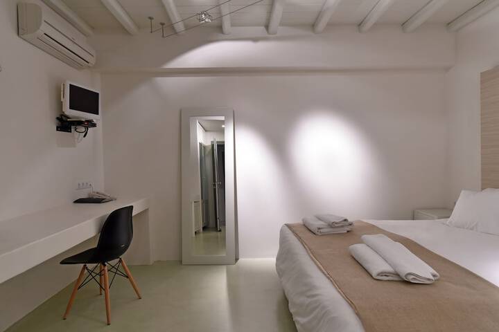 Room 7 of 174