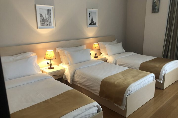 Room 20 of 107