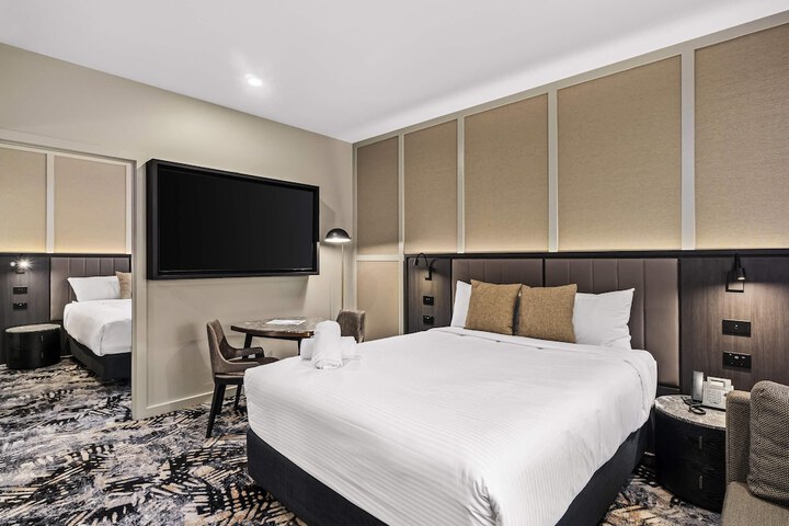 Room 8 of 29